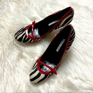 Charles David Women’s Black/White Zebra Hair Fur Patent Leather Heels Size 6.5